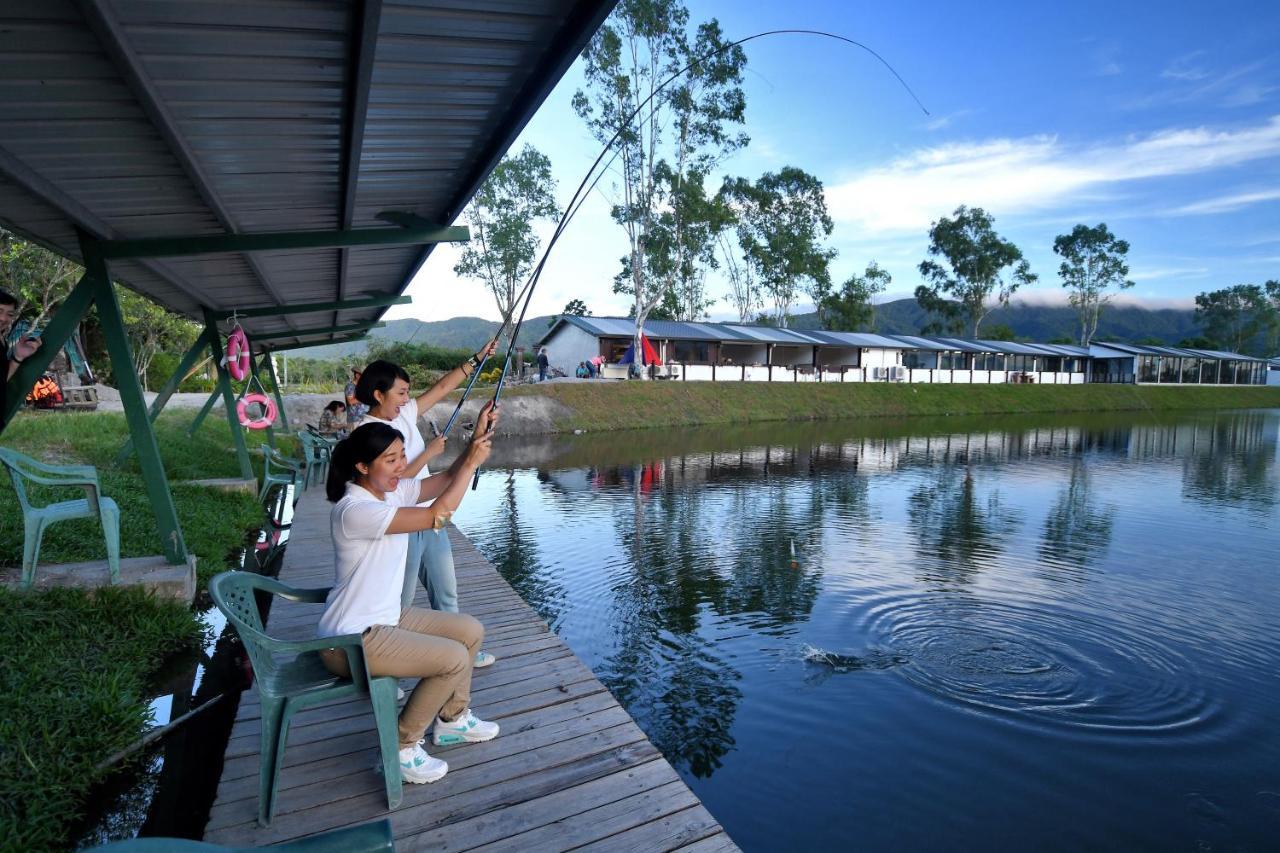 寿丰 花莲理想大地渡假饭店酒店 外观 照片 Fishing at the farm